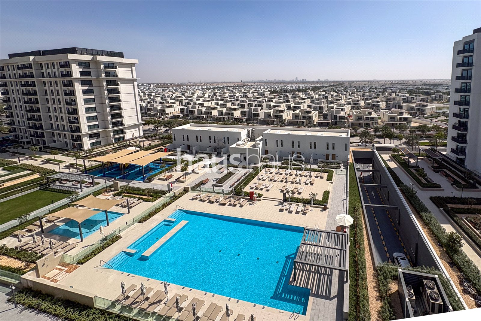Pool and Villa View | High Floor | Ready To Move