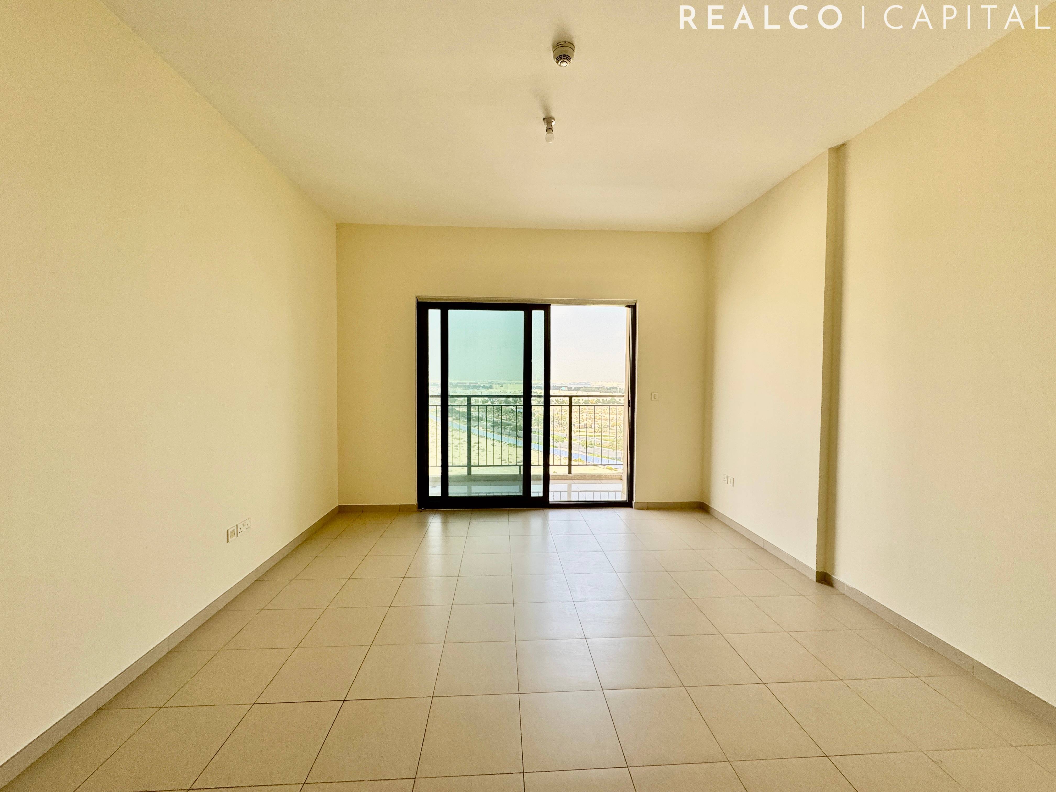 Golf Course View 1 Bed for Rent in Golf Views