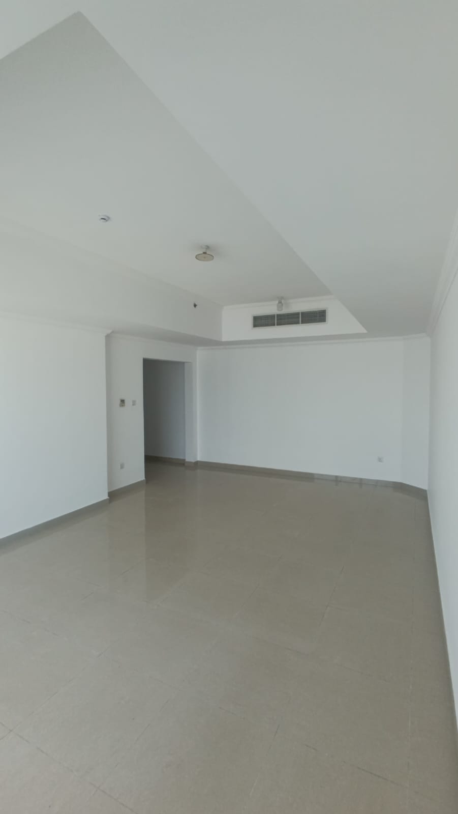 Are you looking for an upscale residence that combines space, comfort, and a special location?