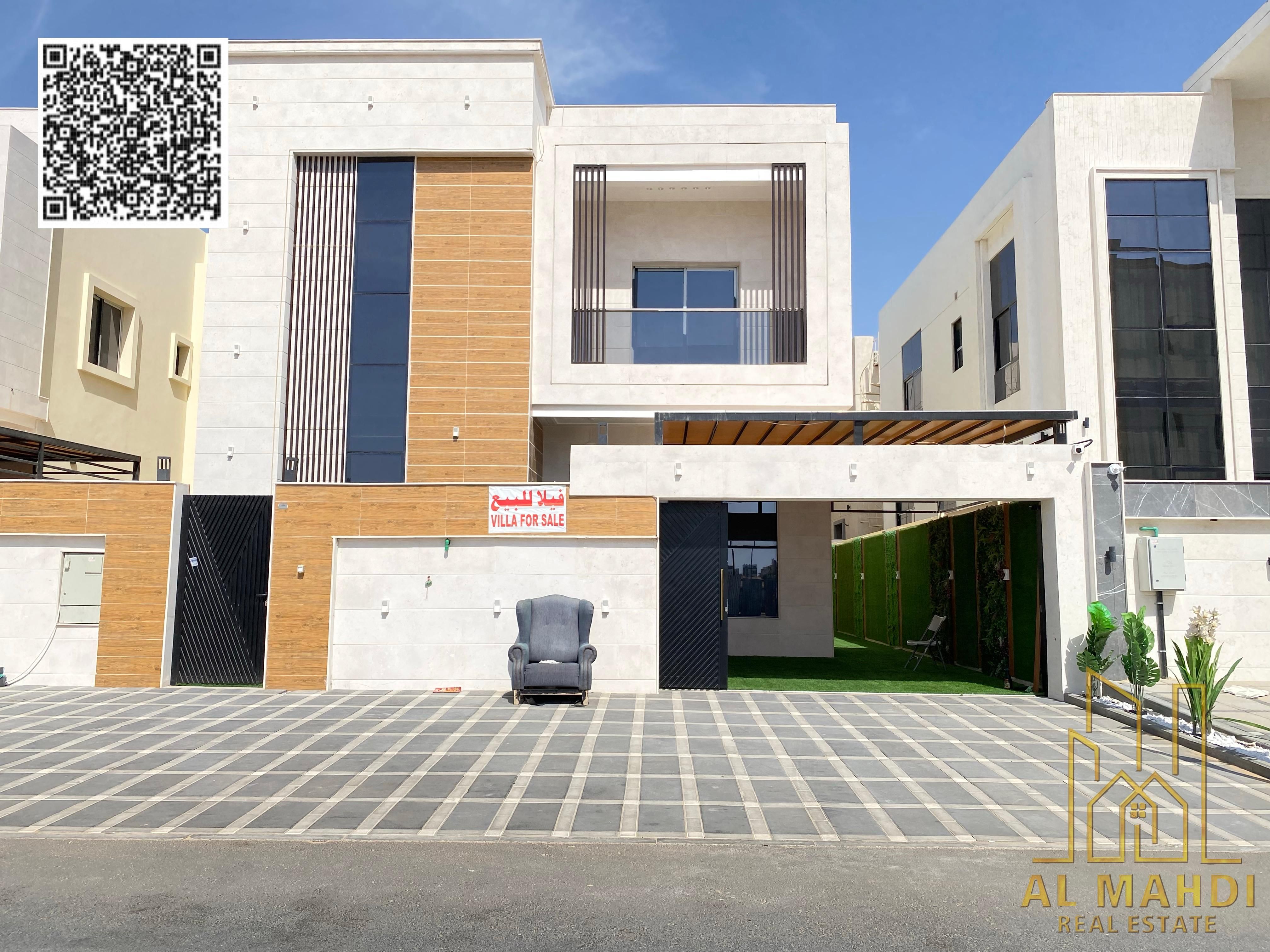 Villa for sale directly from the owner, custom-finished, on a main street close to all services. Freehold ownership for all nationalities, no down pay
