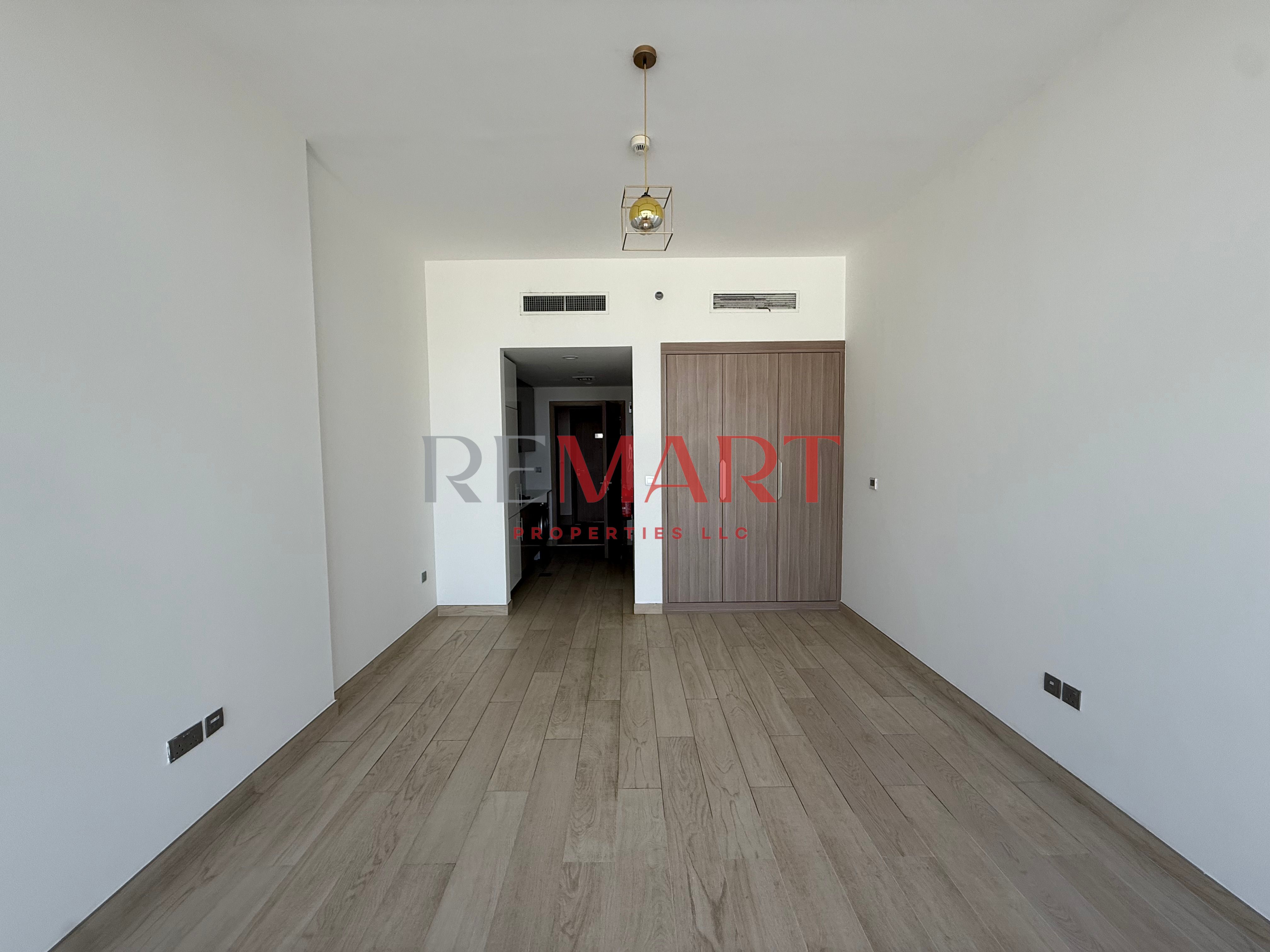 Vacant - Spacious - Multiple Cheques