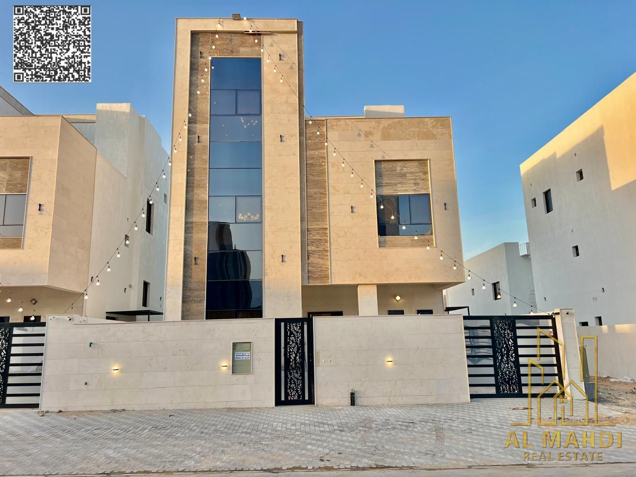 A magnificent villa, including registration fees, consisting of 6 master bedrooms with built-in wardrobes and a deck, is now for sale in a prestigious