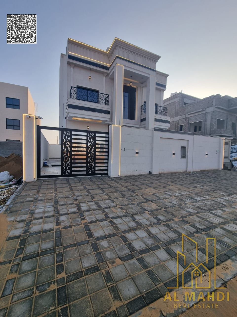 A luxurious classic villa in Al-Haliyo 2 with an elegant design and distinctive finishes, a quiet location, and spacious areas for upscale family livi