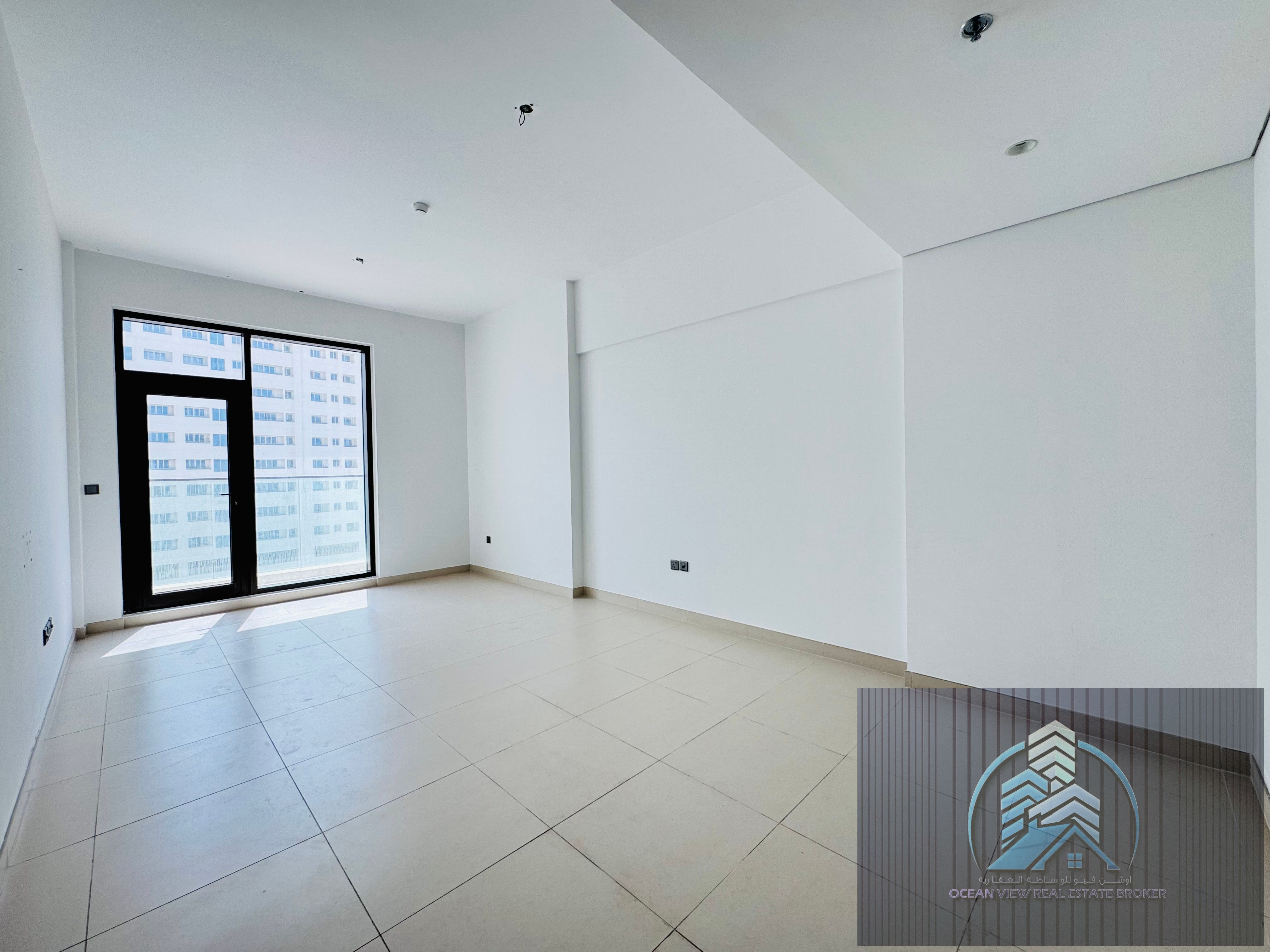 NEW FABULOUS | CLOSED KITCHEN | READY TO MOVE