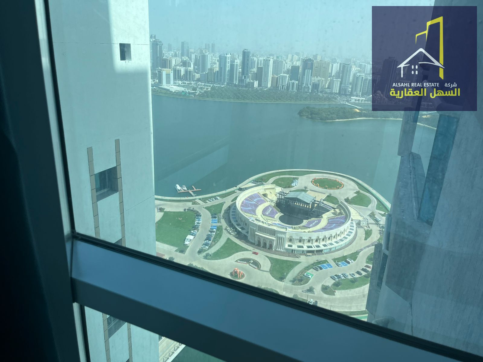 Apartment for sale in Al Majaz 3 area on Khalid Lake Corniche