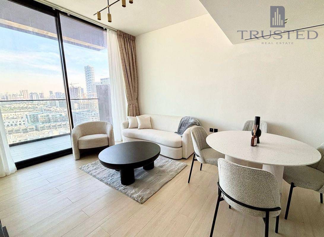 Corner Unit | Furnished | 1BR