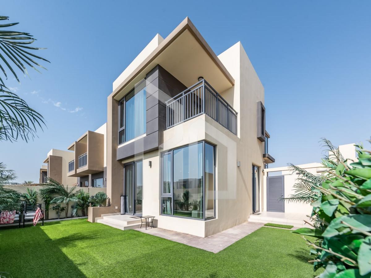 Single Row | Tenanted | Landscaped