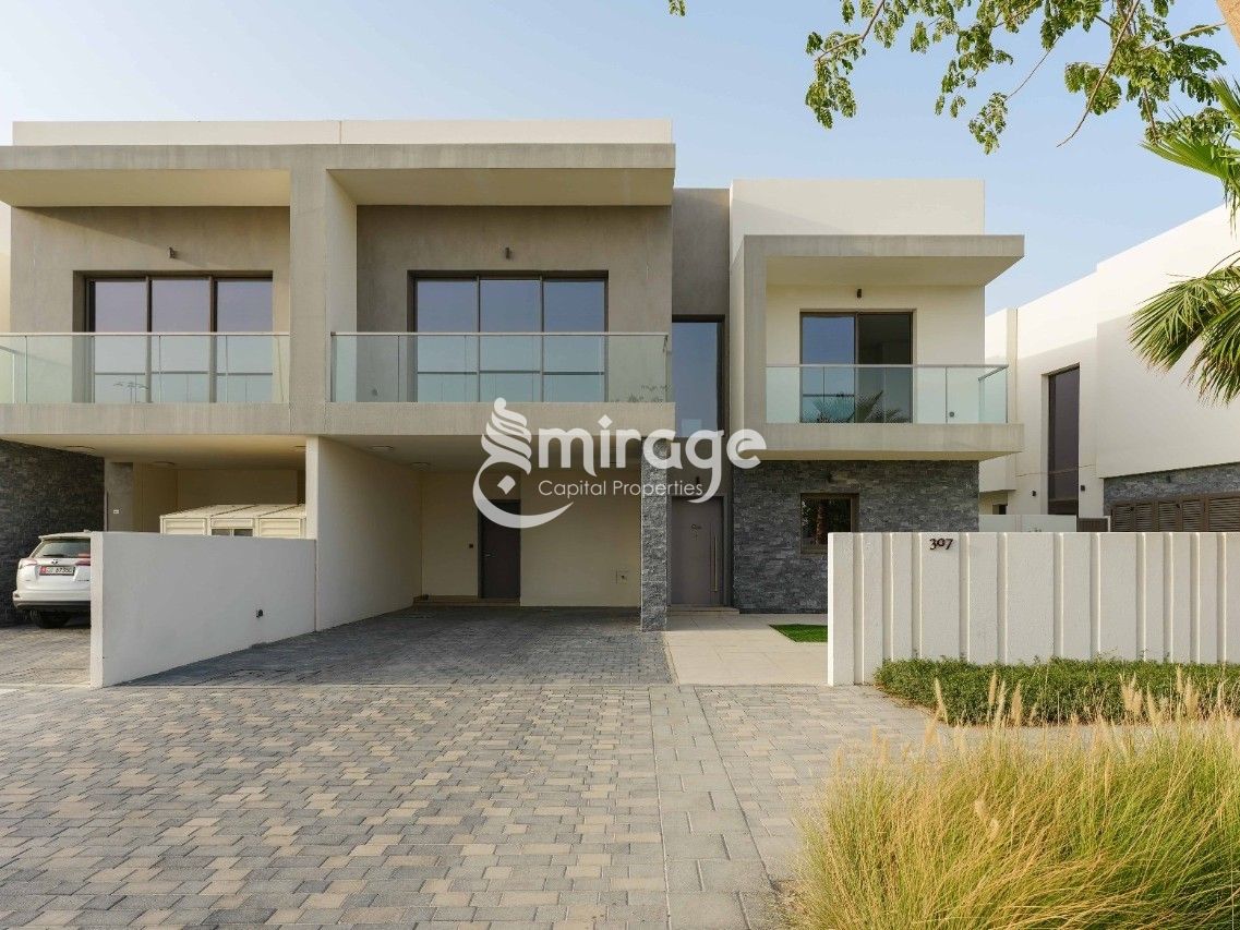 Perfect 4BHK | Great Location | Luxury Living