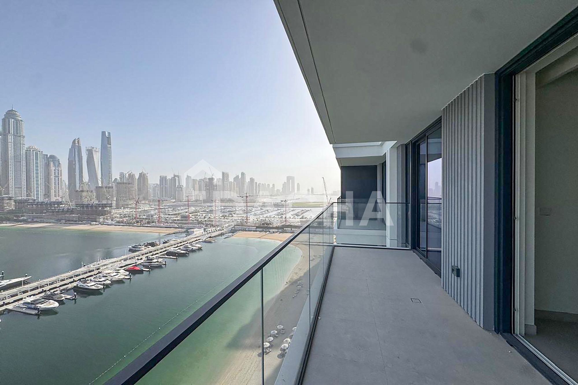 Full Marina View | VACANT | Middle Floor