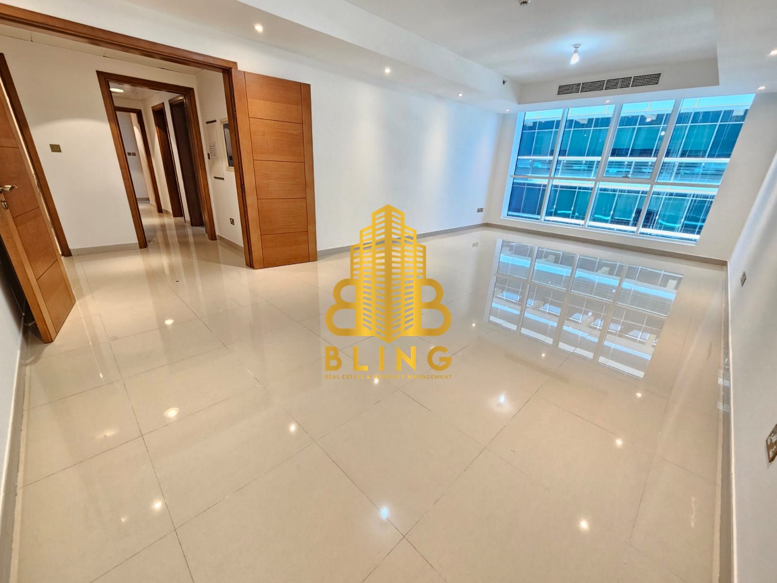 Spacious 3BHK With Basement Parking, Balcony & Built-In Cupboards I