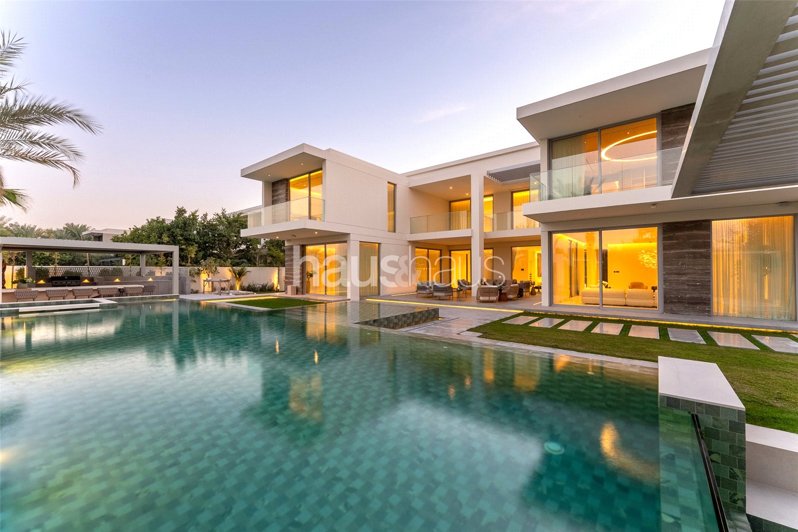 Brand New Turnkey Villa on the Golf Course