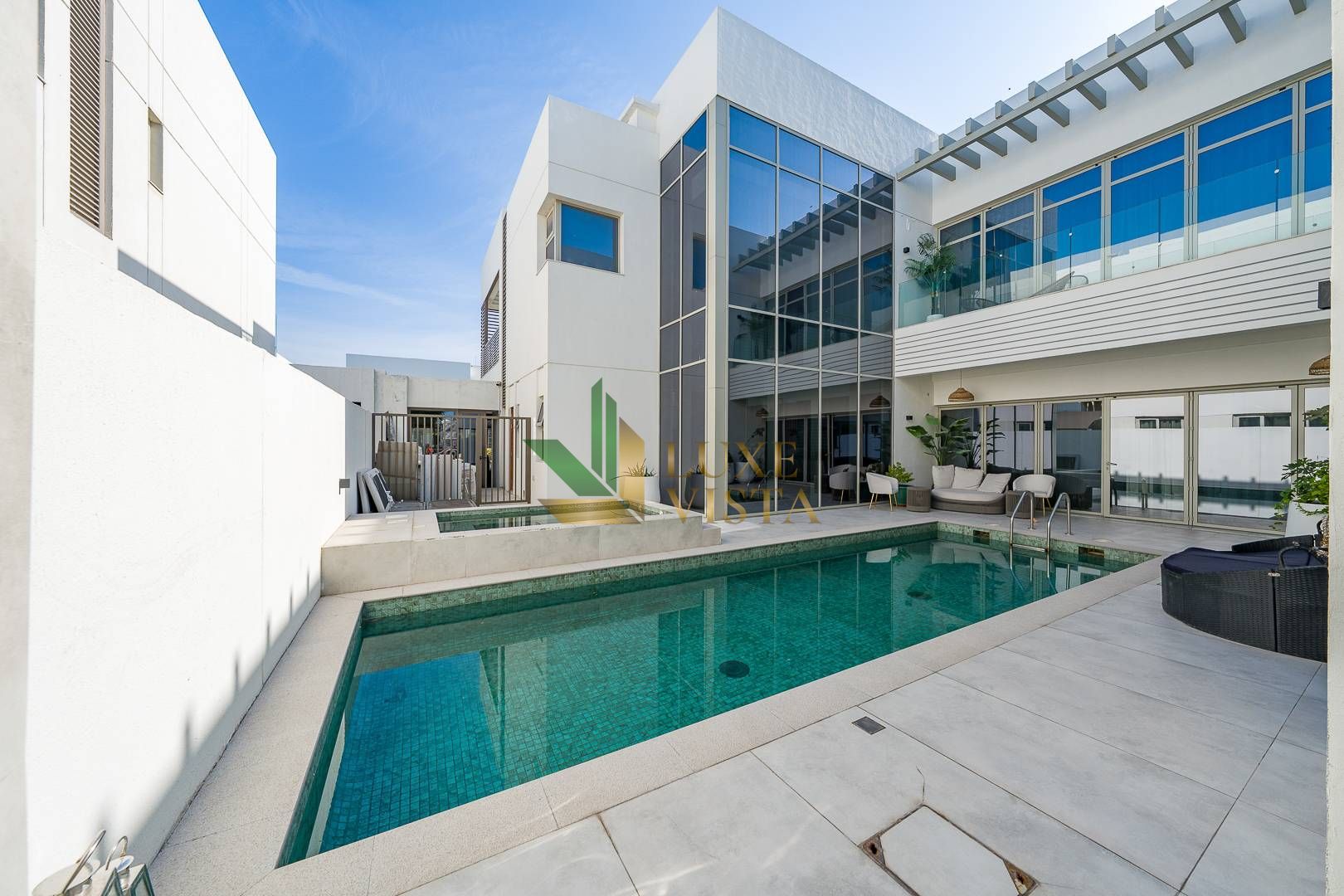 Luxury 5BR Villa | Private Pool&Gym | Large Plot