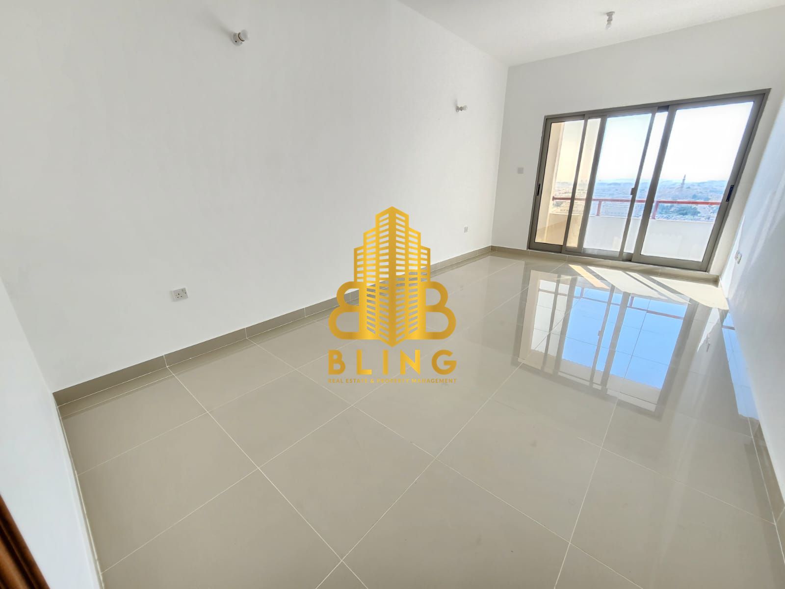 Splendid 1 Master Bedroom With Balcony & Closed Kitchen