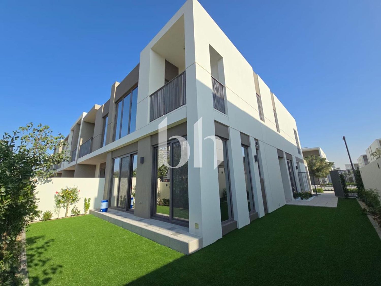 Fully Upgraded I Appliances I 4 Bedrooms