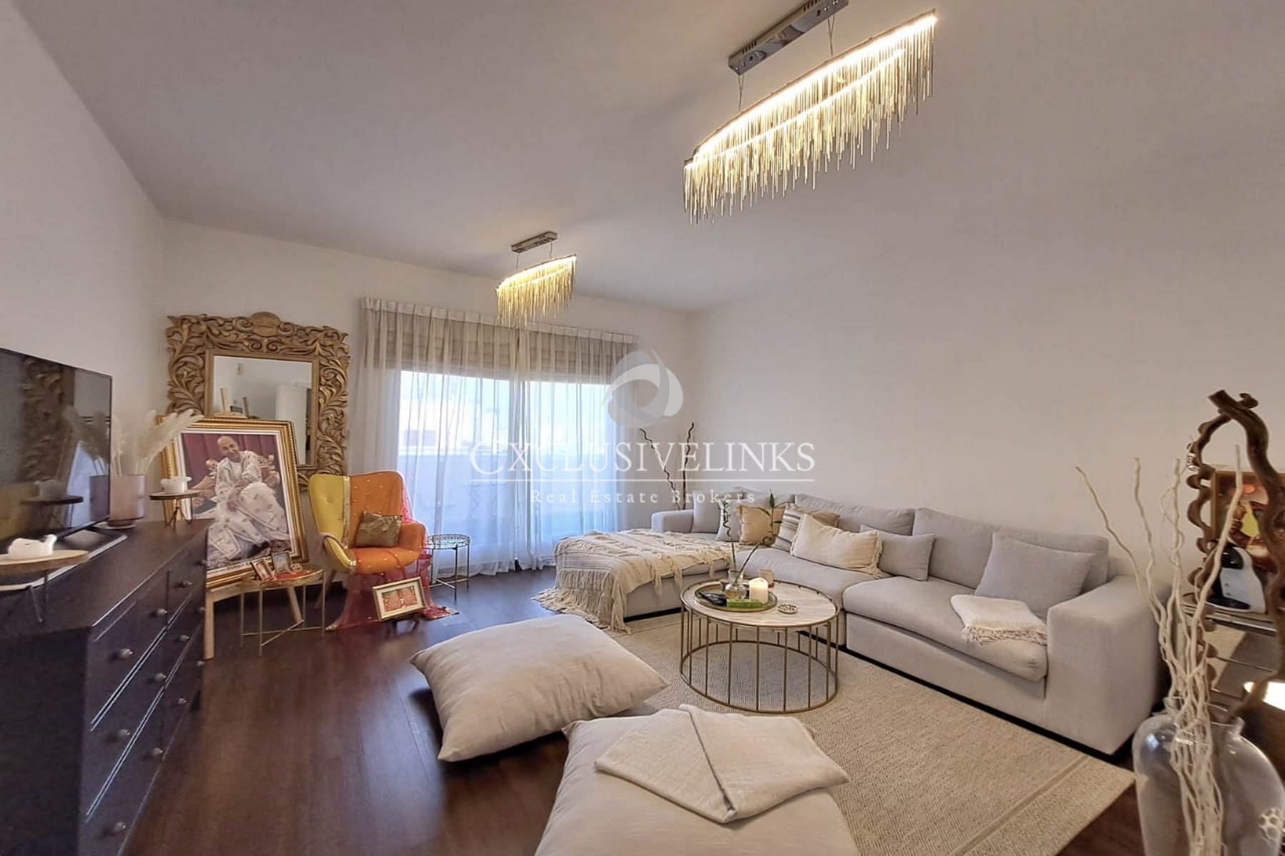 Furnished 1 BR | Upgraded | Avail 1st May