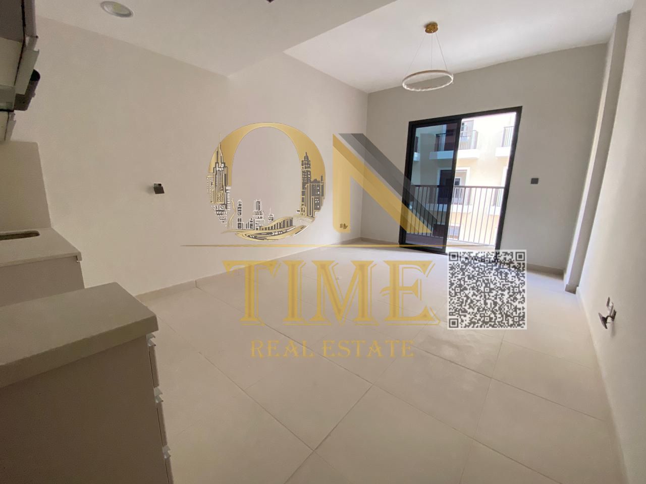 Studio / Upscale / Luxurious Finishing / Distinctive / Return on Investment