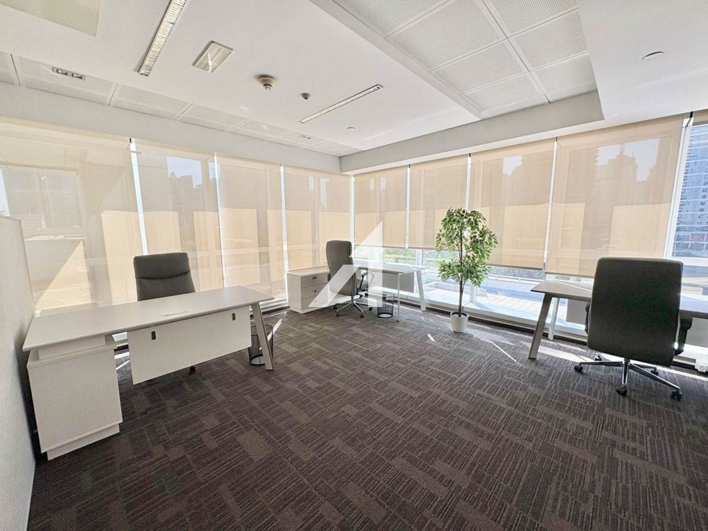 Bright | Cozy | Corner | Fully Fitted Furnished