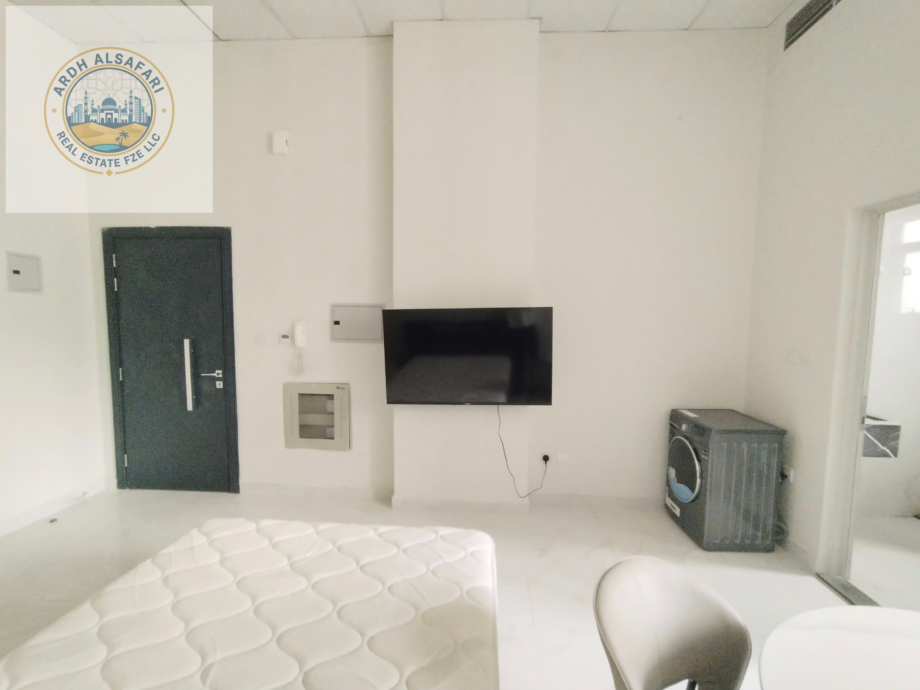 "Cozy studio apartment with modern kitchenette and open-plan living. Perfect for singles or couples seeking a compact, stylish home. "