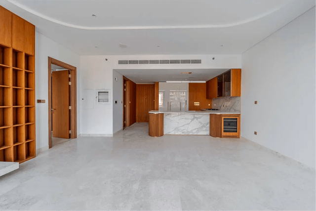 Beachfront | Large Layout | Motivated Seller
