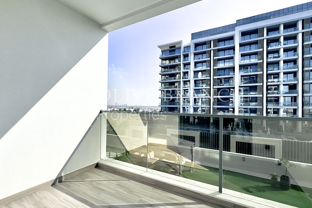 Ready To Move | Great Location | Modern Unit