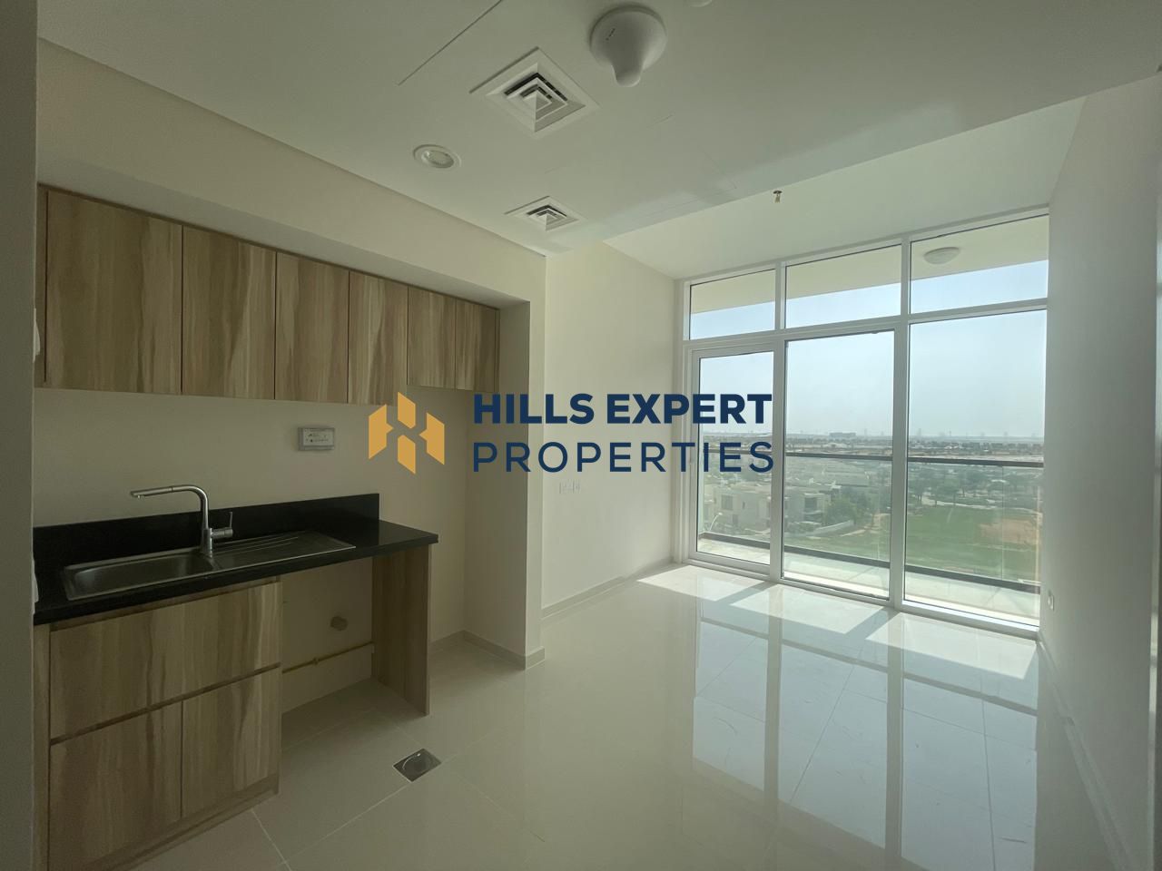 Ready-to-Move-In | 1 BR Unfurnished | Big Layout
