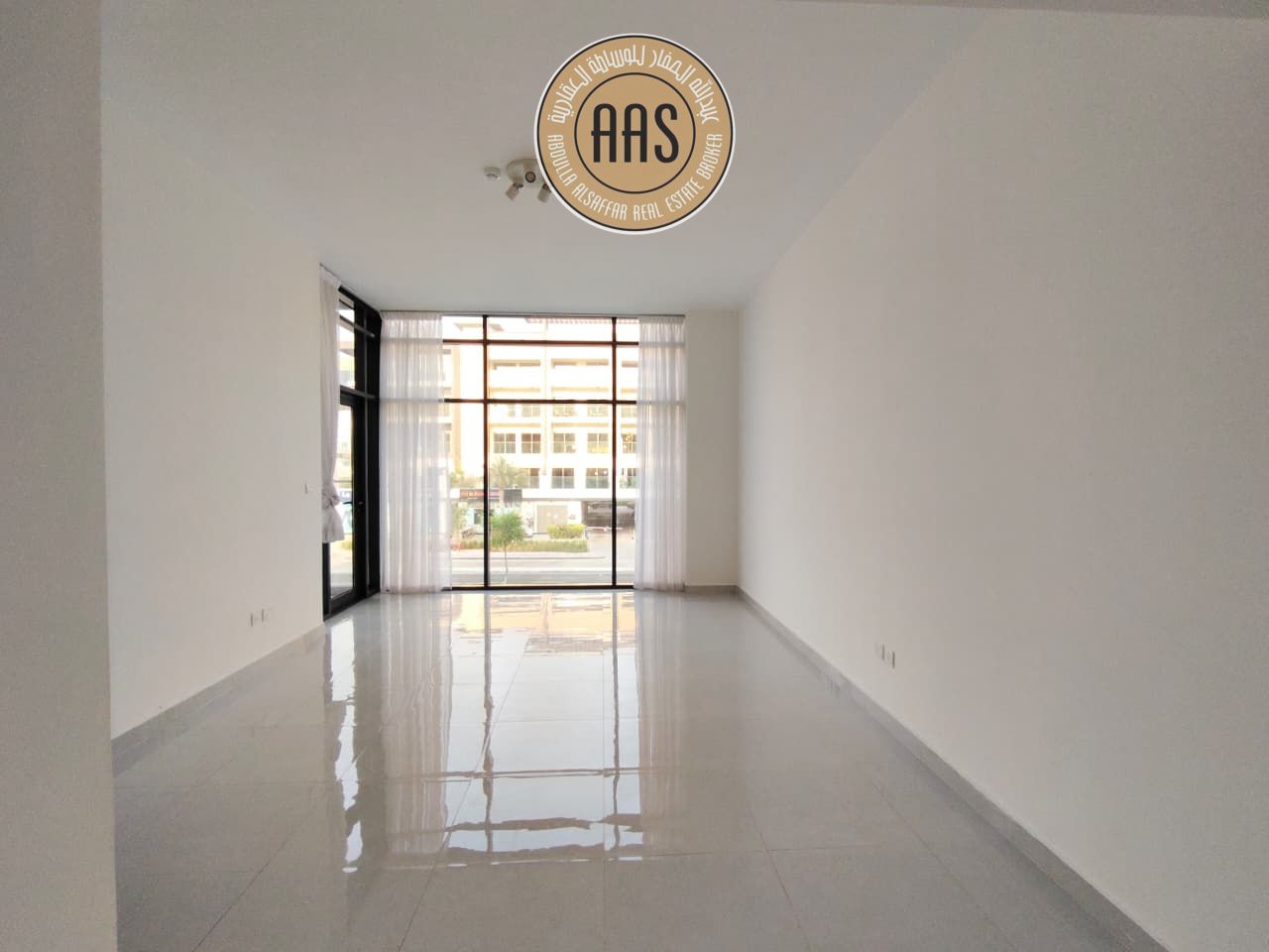 Ready to Move In || Next To Miracle Gardens 1 Bedroom Hall || Balcony || In 80K Only