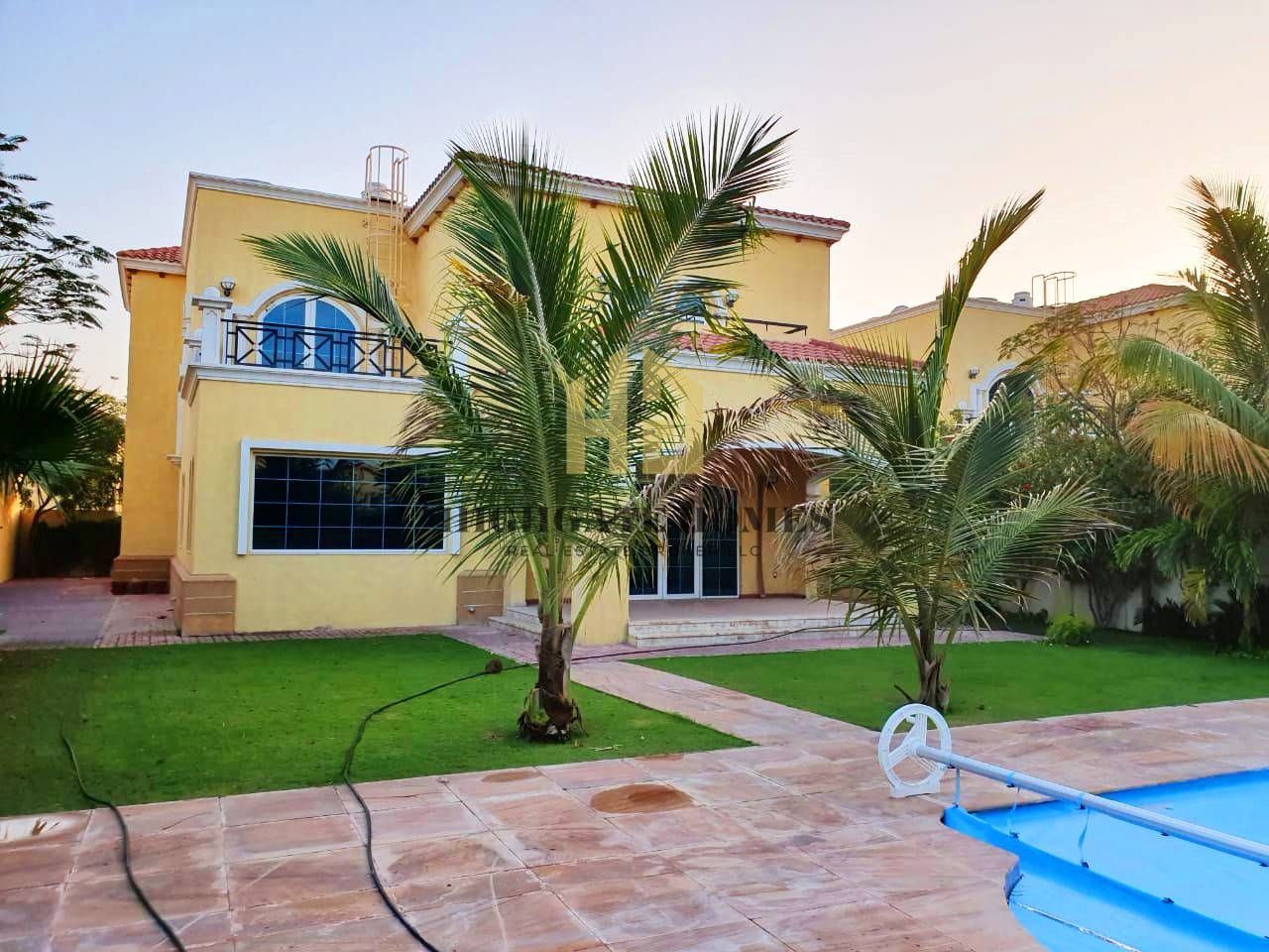 District 4 | Meticulously Maintained Landscaping