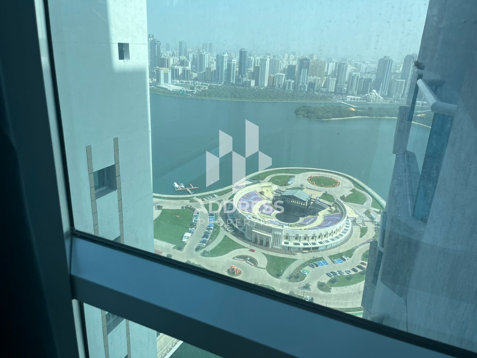 Luxury Apartment with Direct Khalid Lagoon View Next to Al Majaz Amphitheatre | Al Danah Tower – Al Majaz 3!