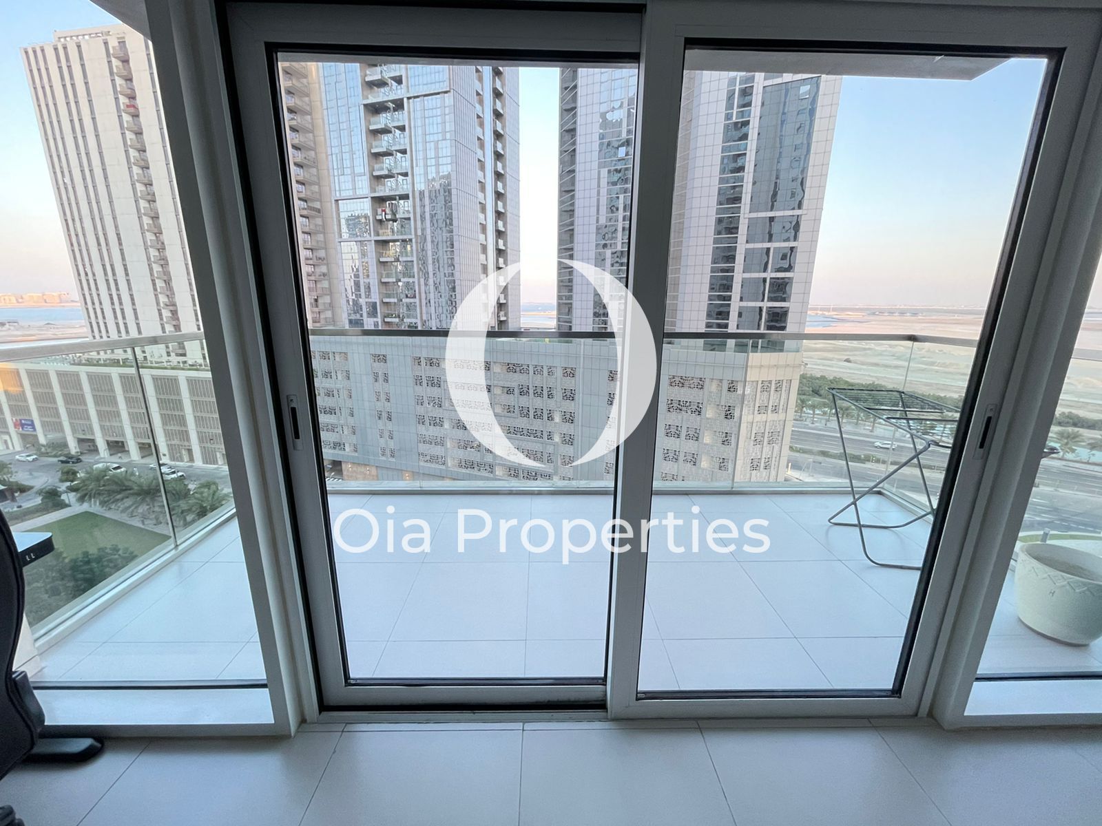 Elevated 1BR | Furnished | Stunning City Views