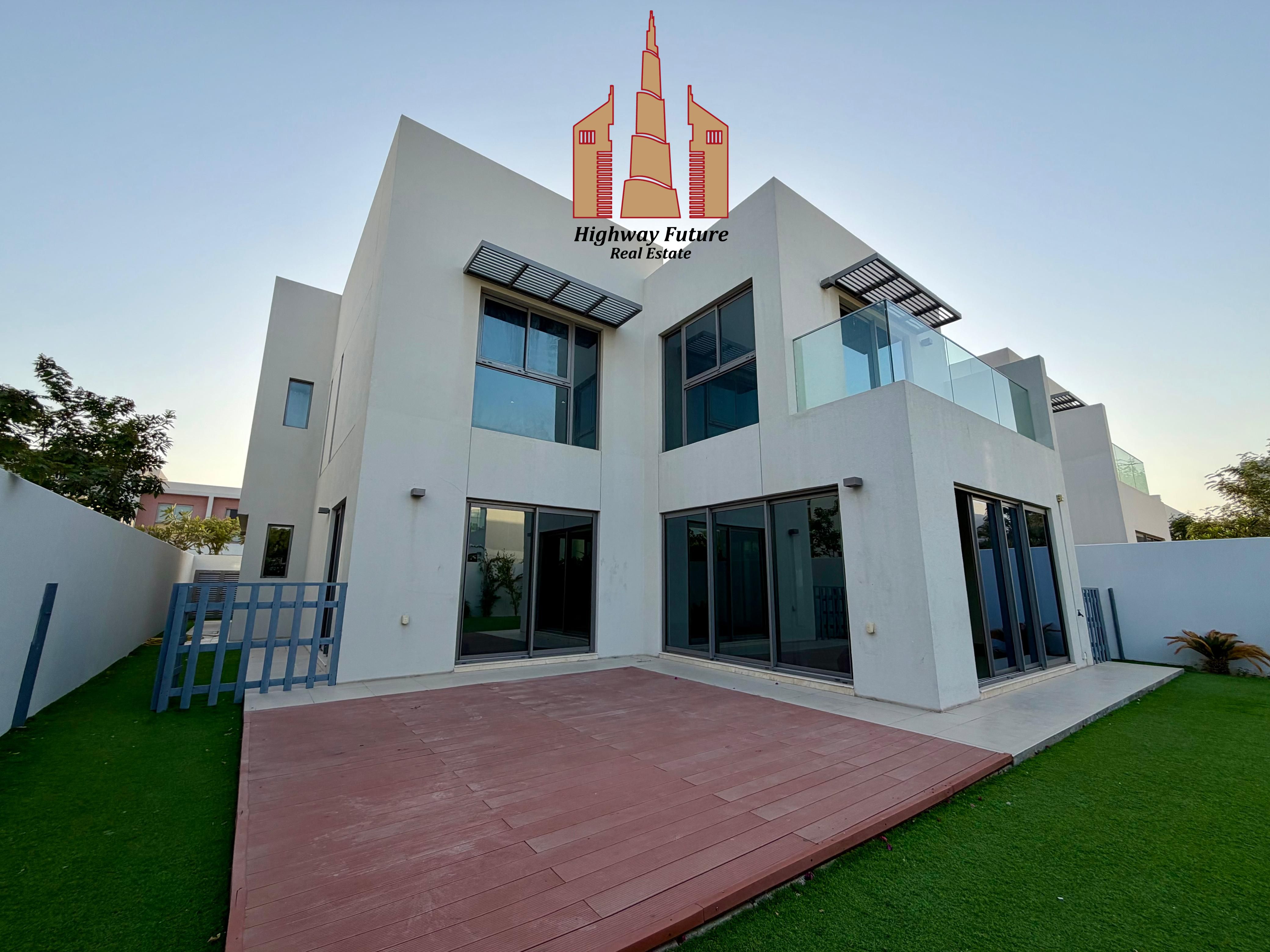 Like Brand New Villa|| Spacious Unit|| Near Club House
