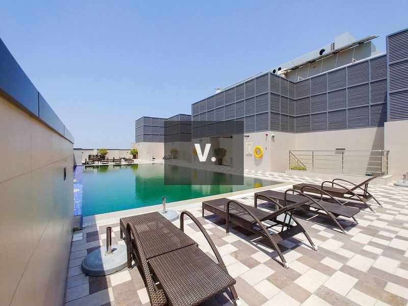 4 Cheques | High Floor | Close to One Central and Metro
