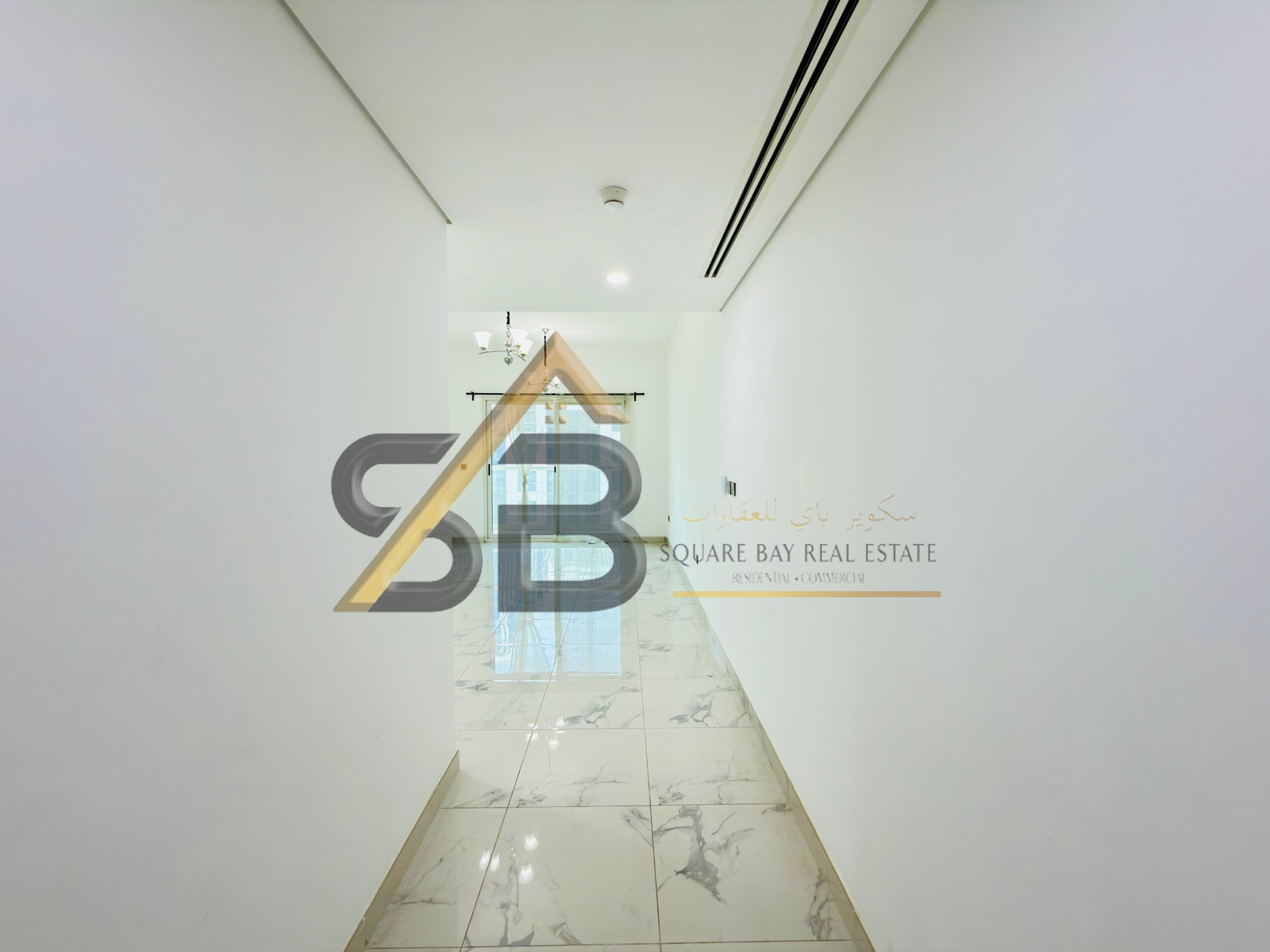 Vibrant Semi-Furnished 2BHK|very close to World trade Metro|Family park nearby|