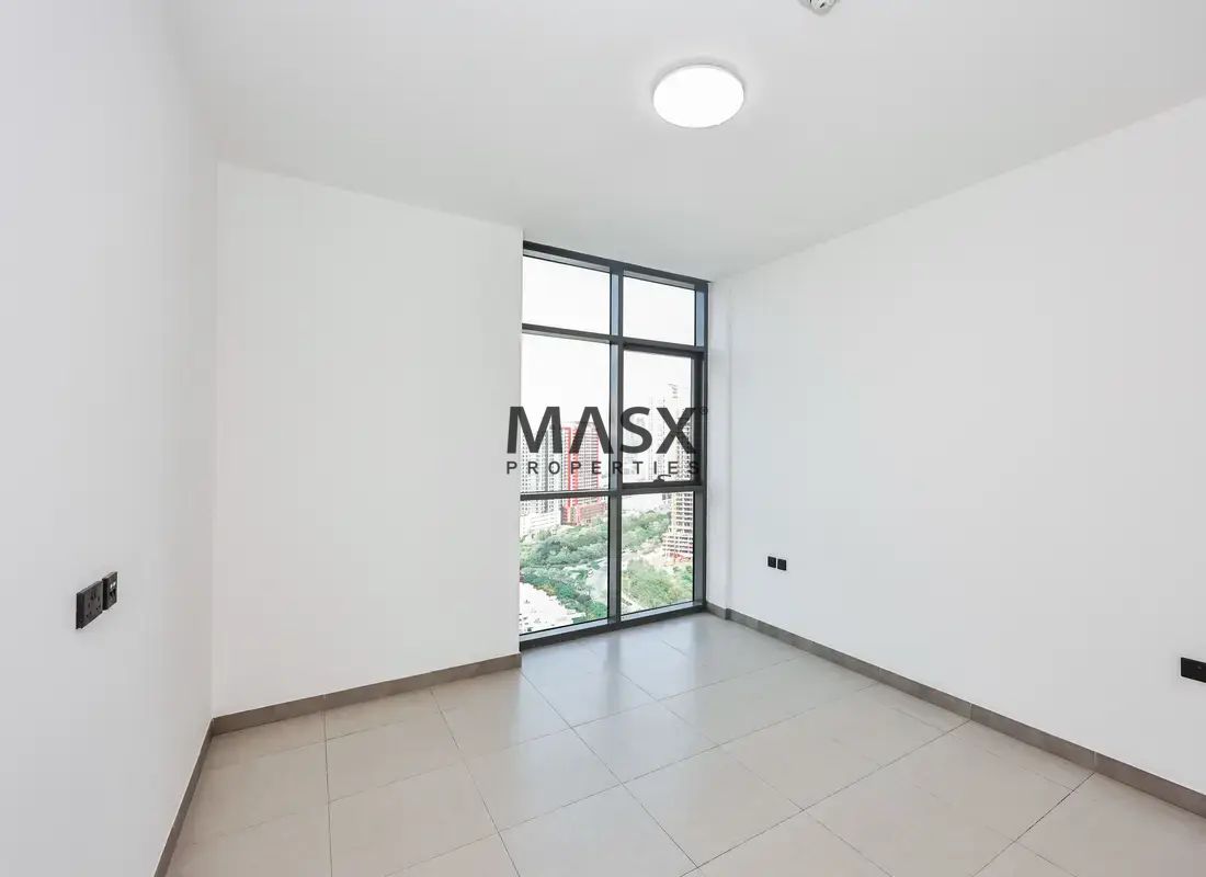 Family Friendly | Big Layout | Semi Furnished