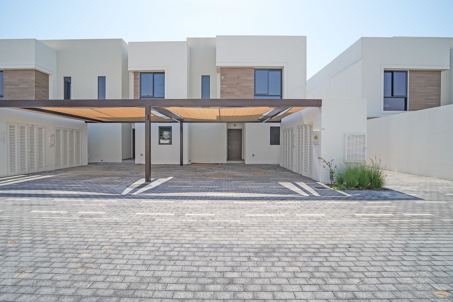Single Row | Spacious Backyard | Prime Location