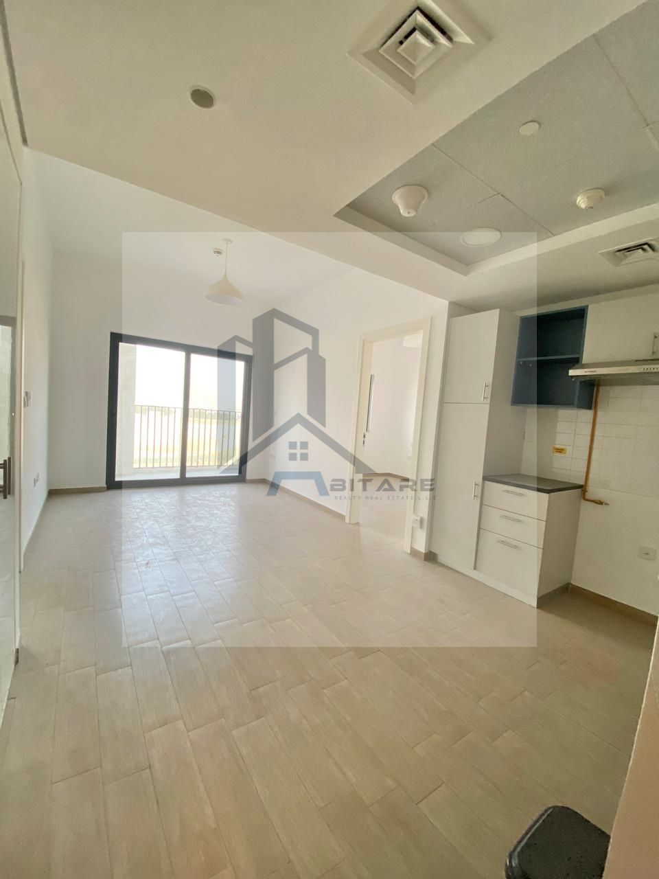 Bright 2-Bedroom | 2 Baths | Unfurnished | The Nook