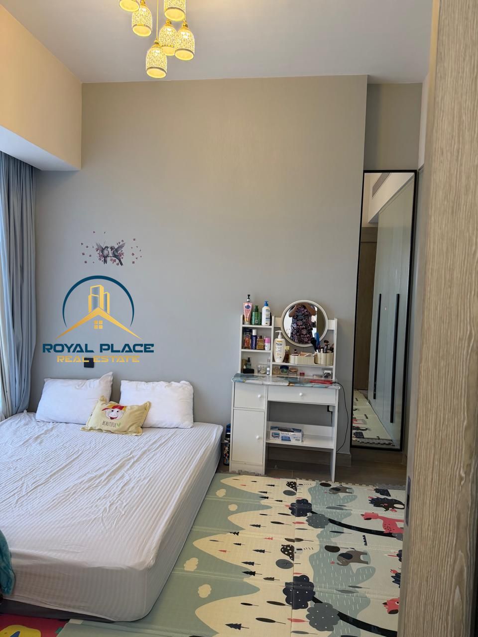 Golf Gate 1BR | Big Layout | Furnished | Distress