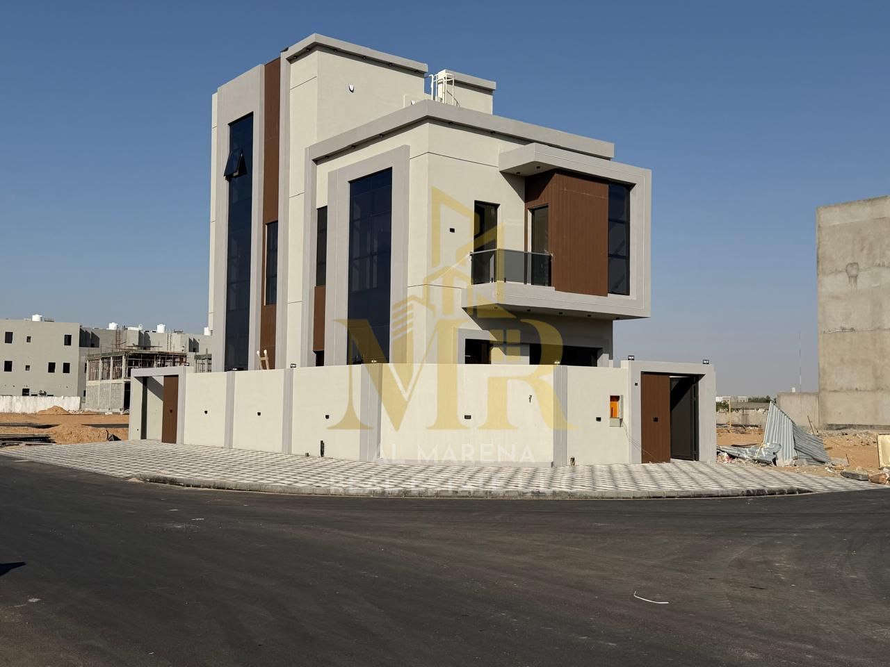 Corner Villa for Sale in Al Hiliu 2 | 4 Master Bedrooms | Majlis & Hall | Near Mosque | Registration Included