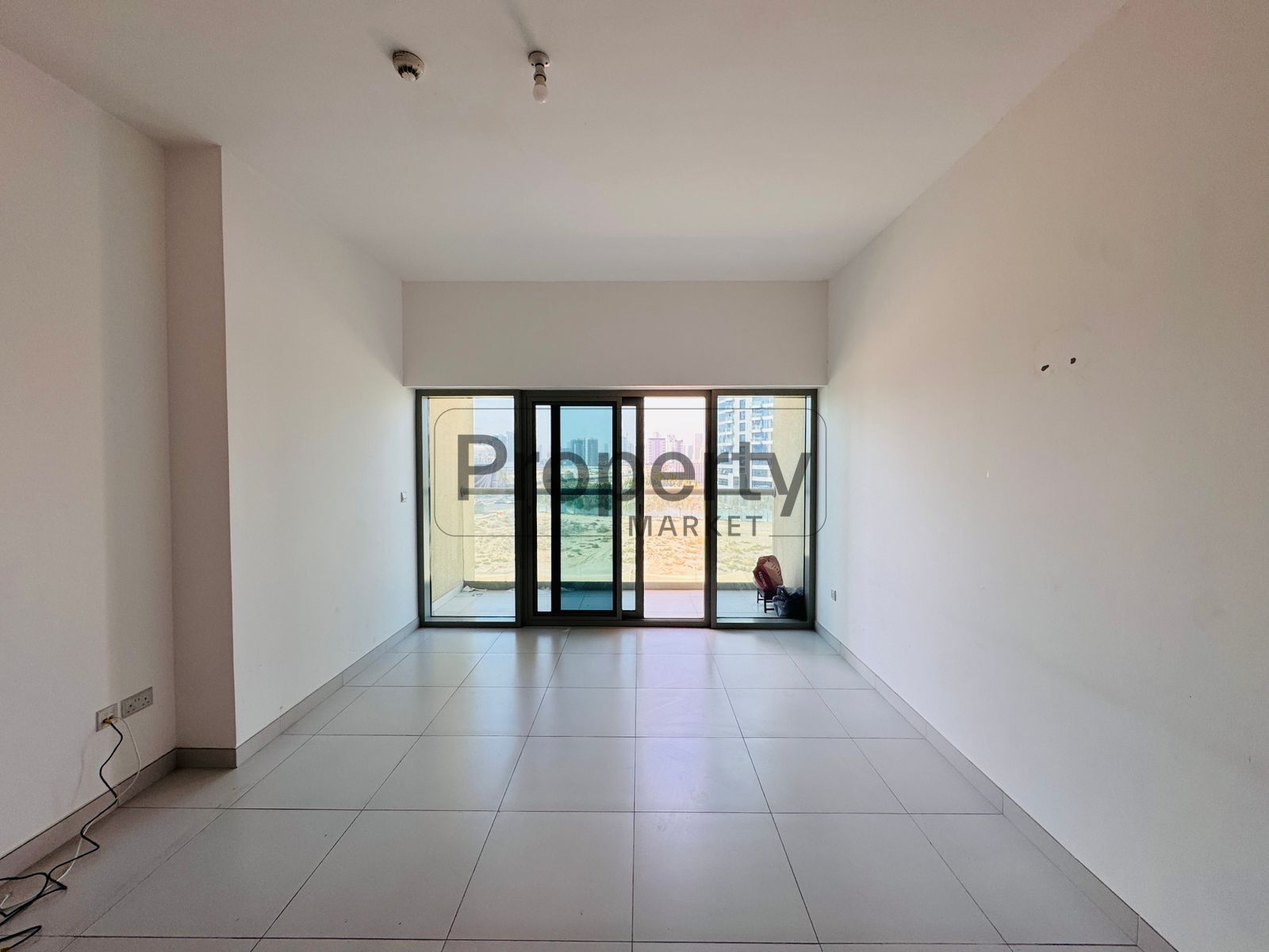 Well-Maintained | Balcony | Ready to Move-in