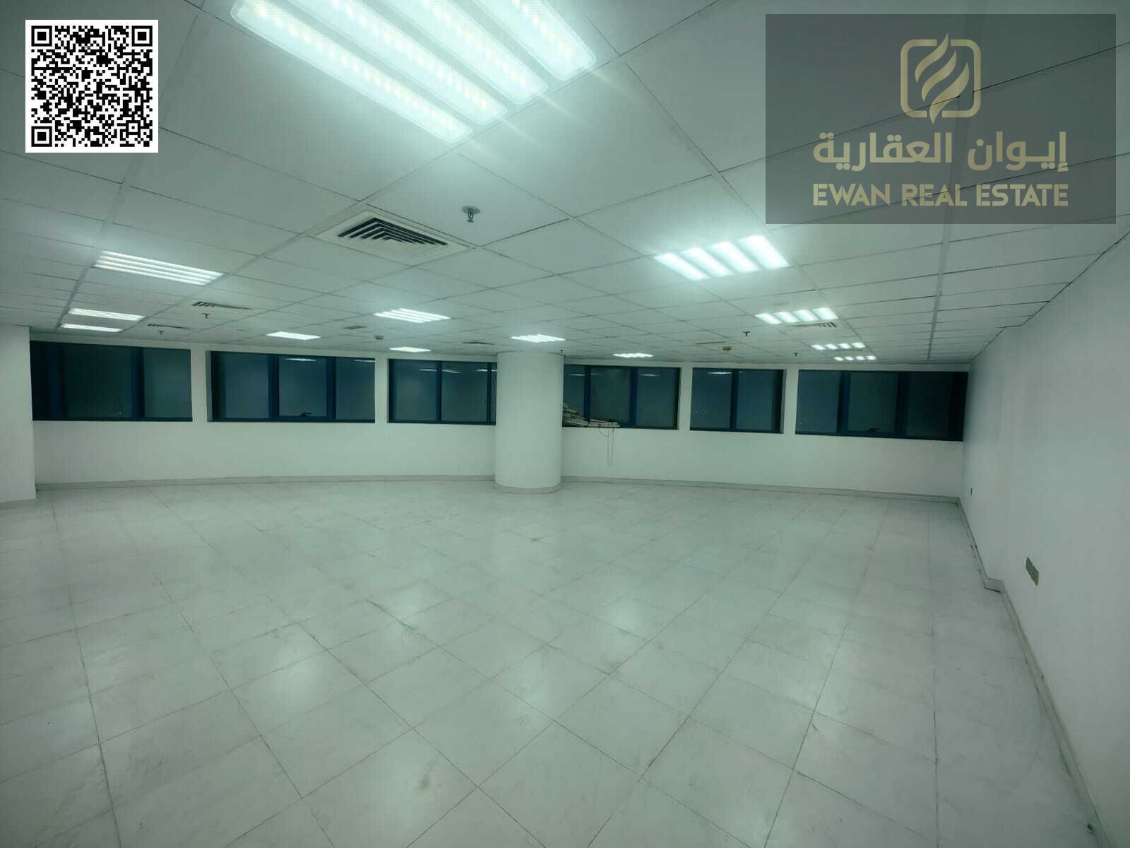 Office space available for rent in a prime location. Large area for annual rent.