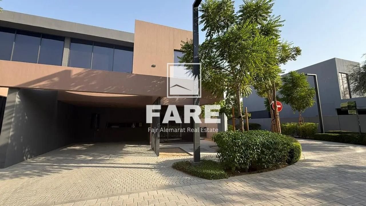 Corner 4BR Townhouse | Premium Community at Masaar