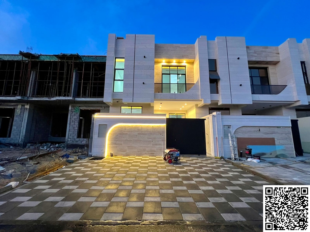 Modern townhouse villa for sale in Al Helio area – Ajman. Excellent location opposite the mosque. Two floors and a roof. Includes registration and own