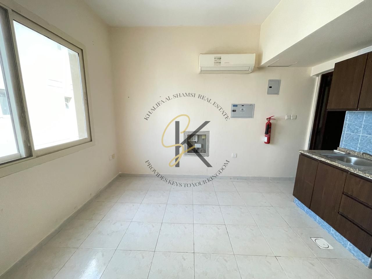 Spacious 450 Sqft Unfurnished Studio for Rent in Muwailah, Sharjah | Prime Location | Full Amenities