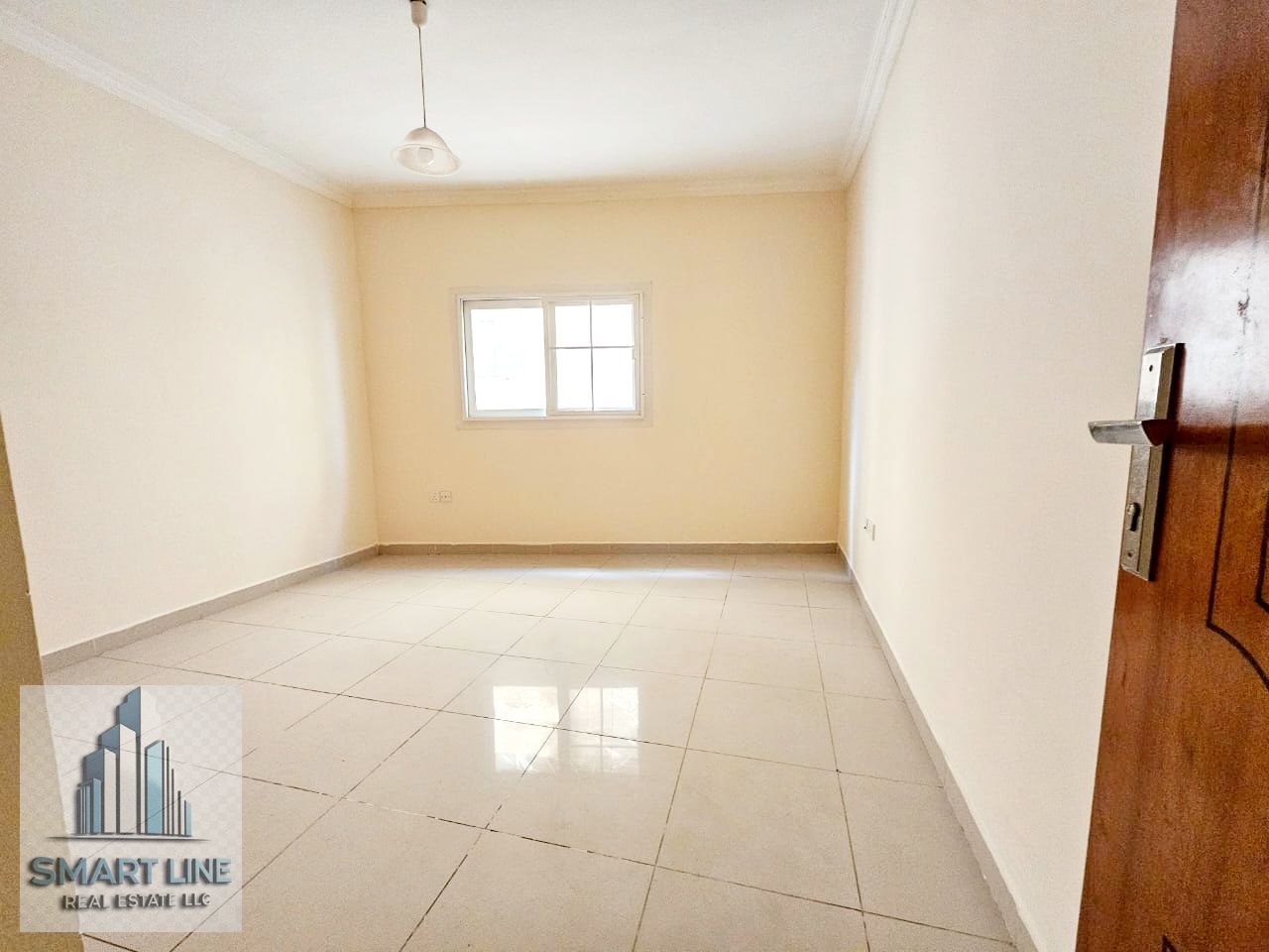 CLOSE KITCHEN//FAIMLY BELDING//PRIME LOCATION//HUGE STUDIO APARTMENT ONLY 19k