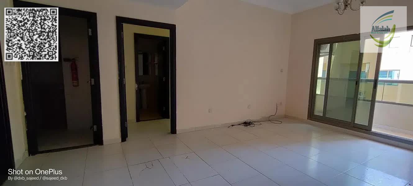 Urgent Sale! 1BHK | 2 Bathrooms | 802 Sqft | Only AED 280,000/-