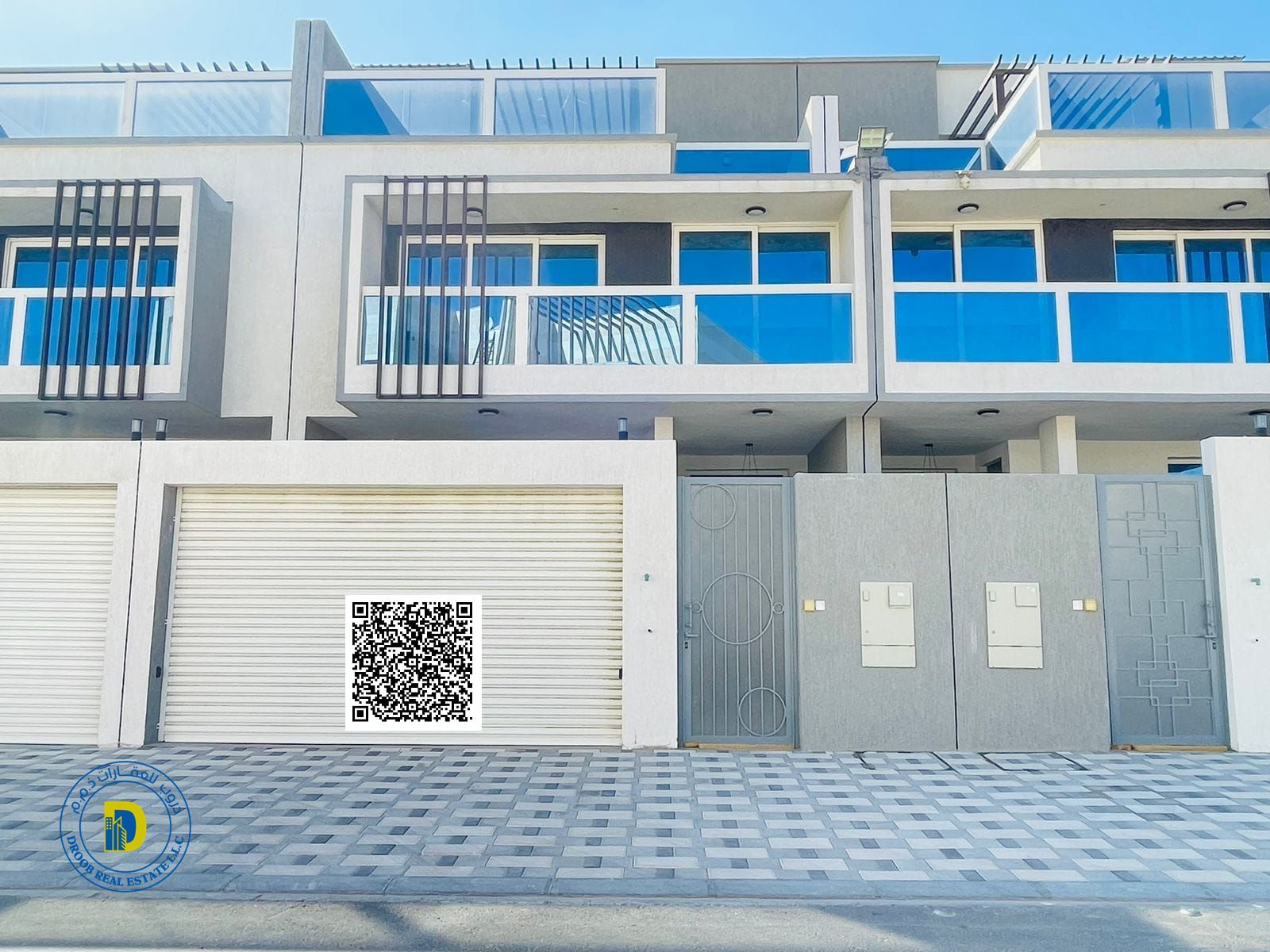 Luxury villa in Al Zahia, 5 bedrooms, roof including electricity, water, and air conditioning, at an attractive price.