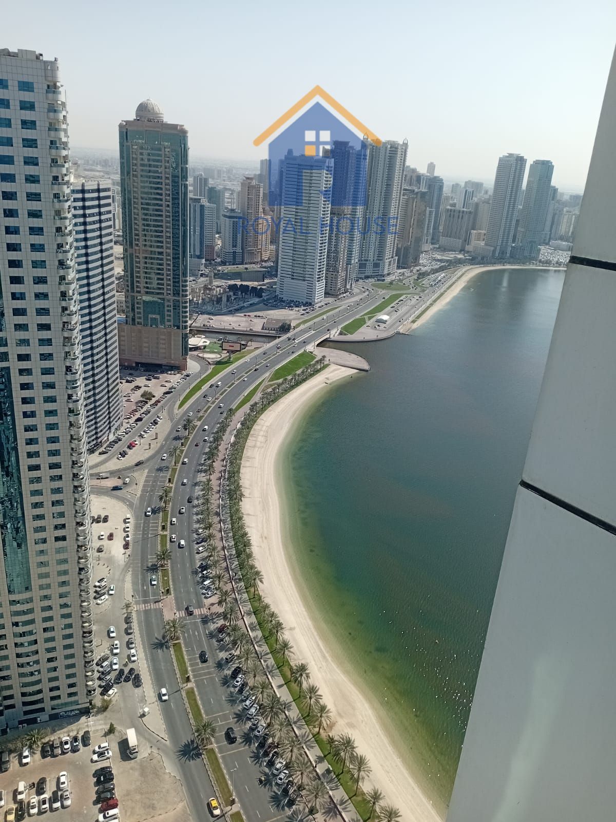 Luxury Apartment for Rent with Full Sea View – Al Khan Corniche, Sharjah