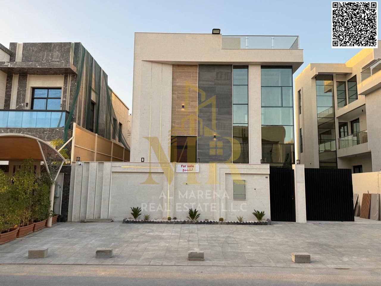 Luxury villa for sale in Al Yasmin, Ajman. 6 master bedrooms, two floors and a roof terrace. Majlis, living room, modern kitchen, private swimming poo