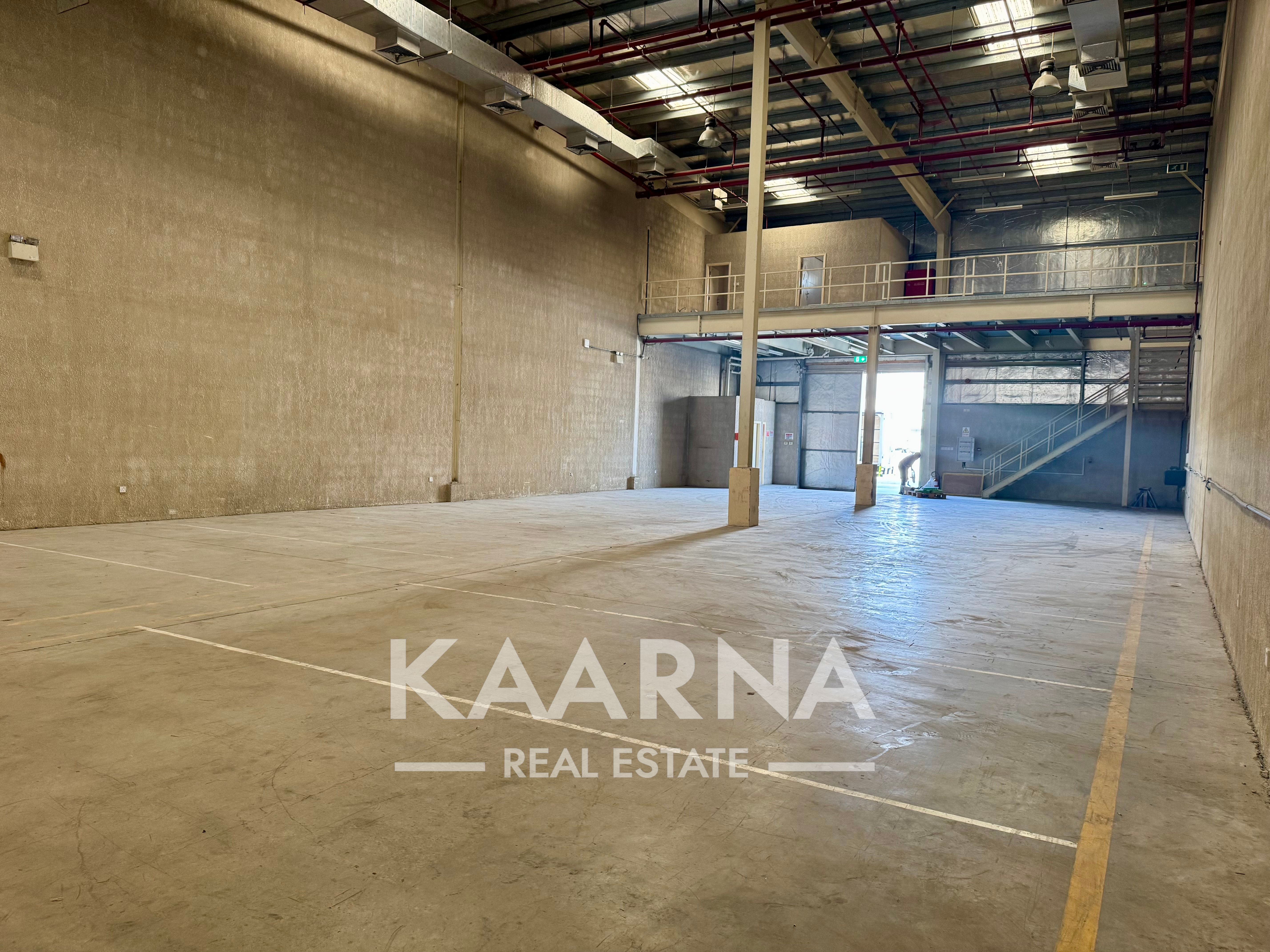 Jebel Ali Freezone Warehouse to let | High ceilings| Mezzanine