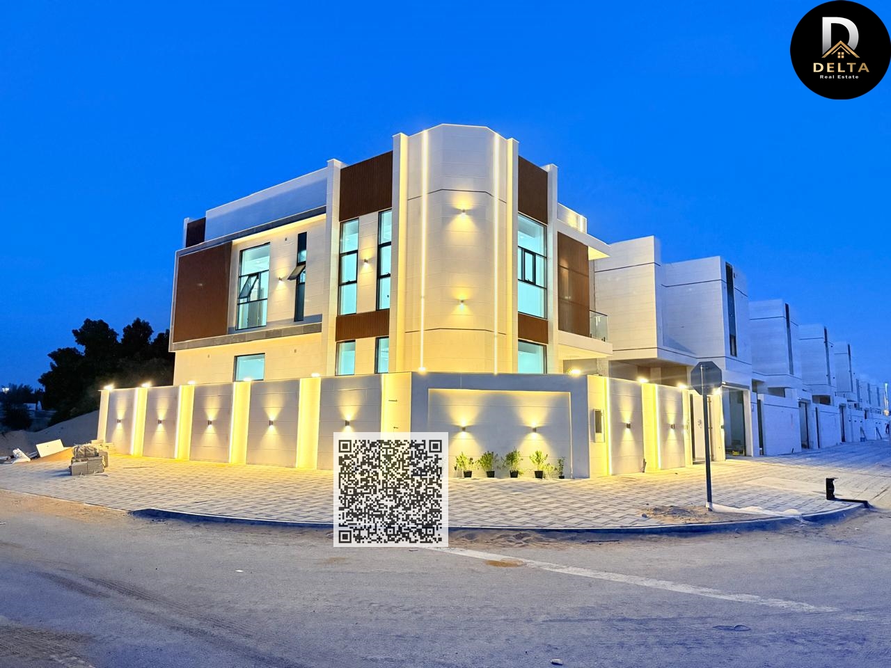 Luxury modern villa for sale | 5 bedrooms + roof | Unique design and spacious areas | Attractive price