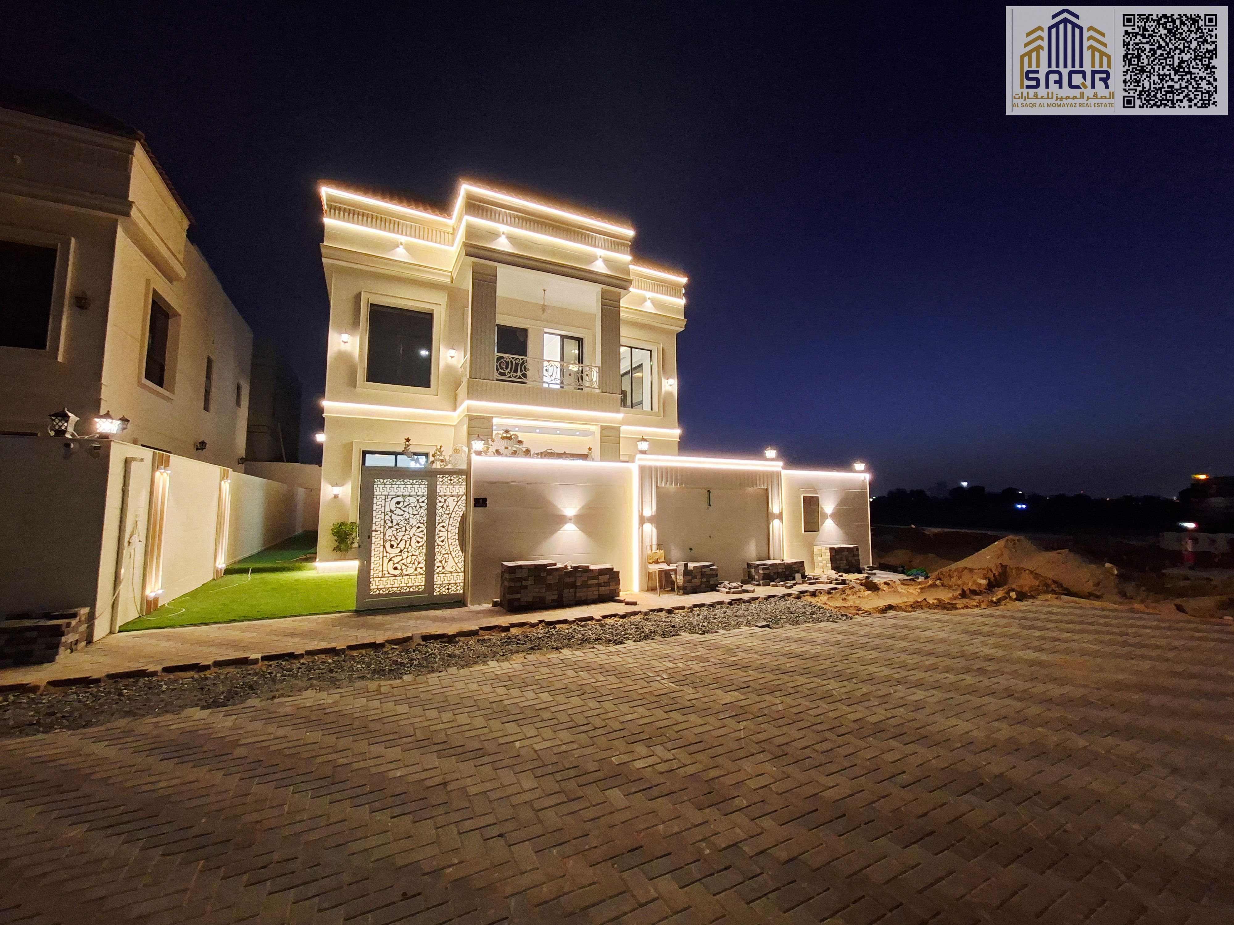 Classic design villa on a main street, registration fees included, 5 master bedrooms, two floors and a roof, freehold ownership for all nationalities